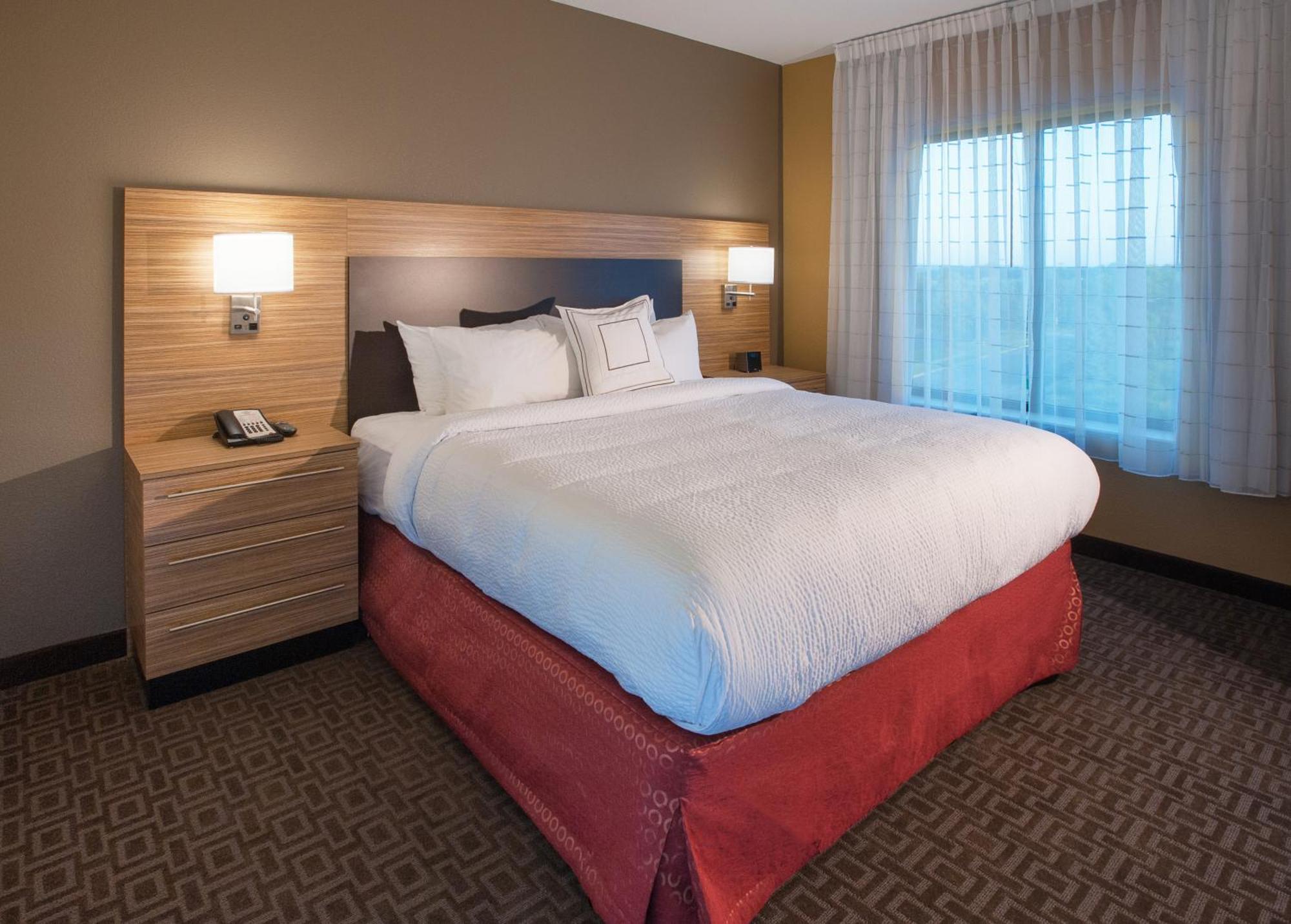 Towneplace Suites By Marriott Minneapolis Near Mall Of America Bloomington Exterior photo