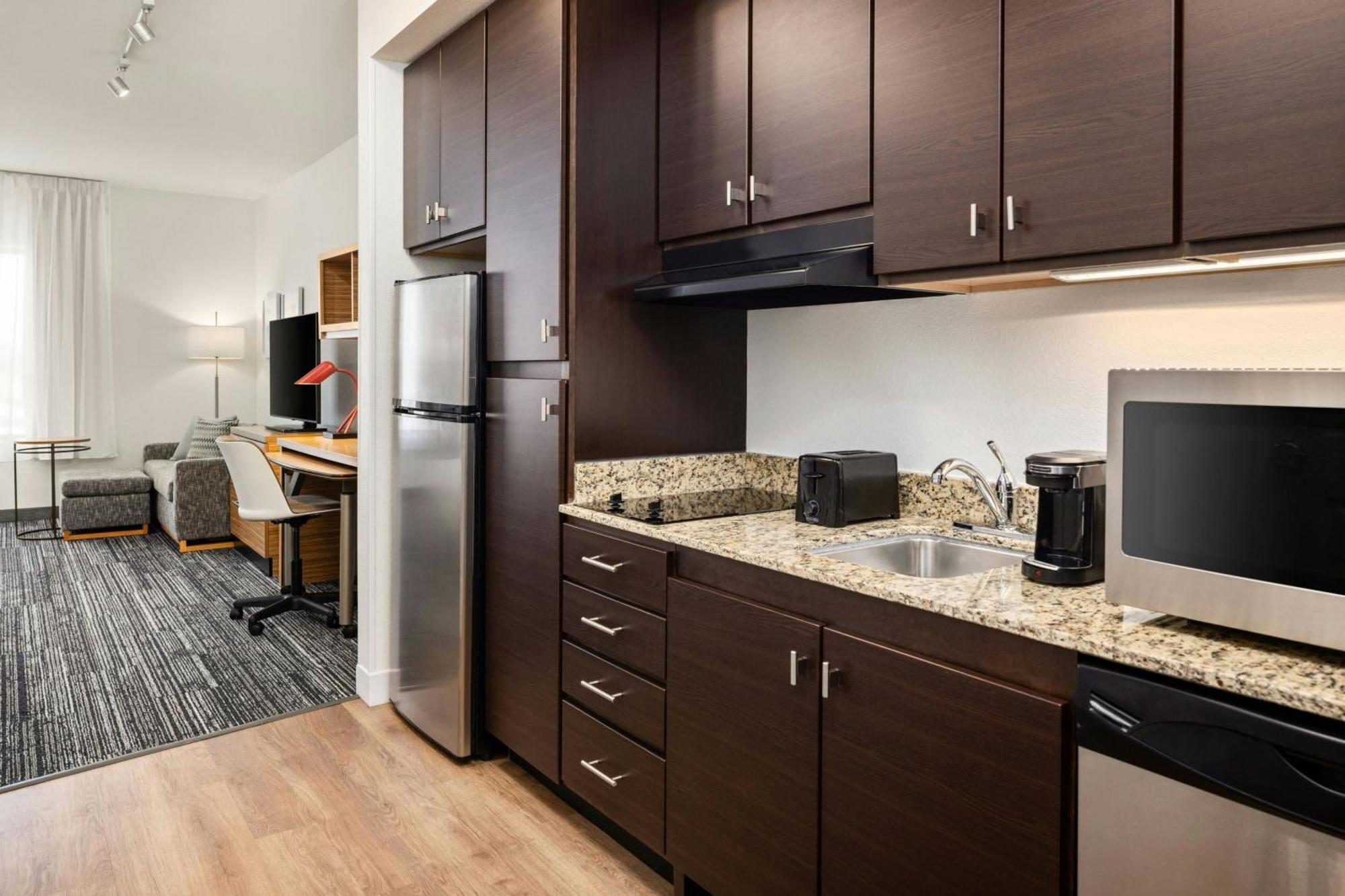 Towneplace Suites By Marriott Minneapolis Near Mall Of America Bloomington Exterior photo
